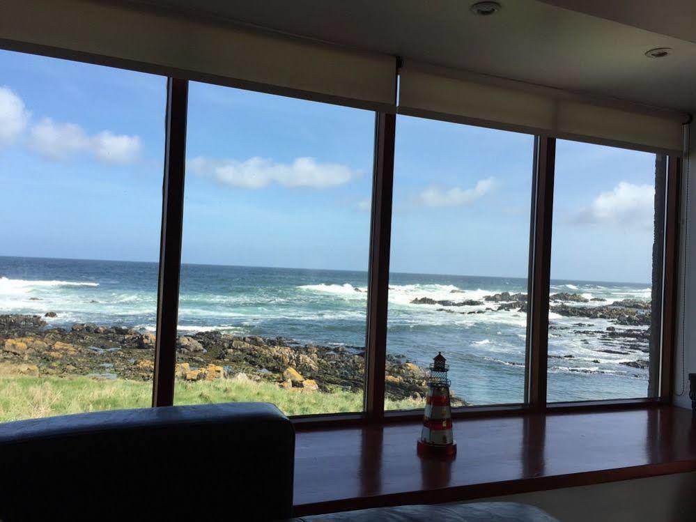 Pew With A View - Seafront Cottages Rosehearty Exteriör bild