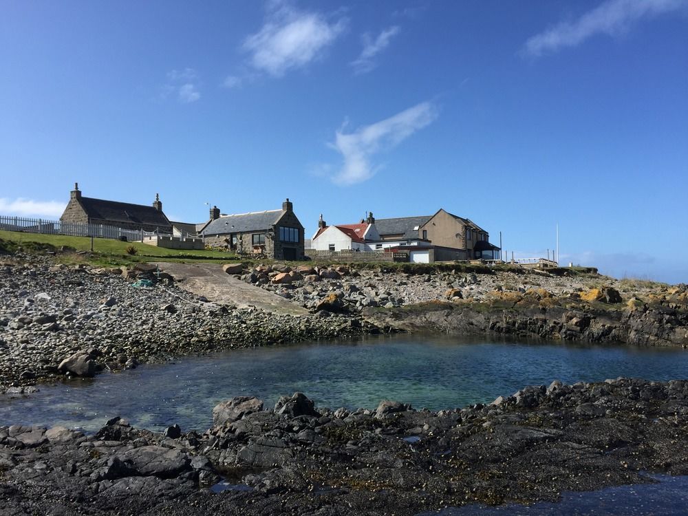 Pew With A View - Seafront Cottages Rosehearty Exteriör bild