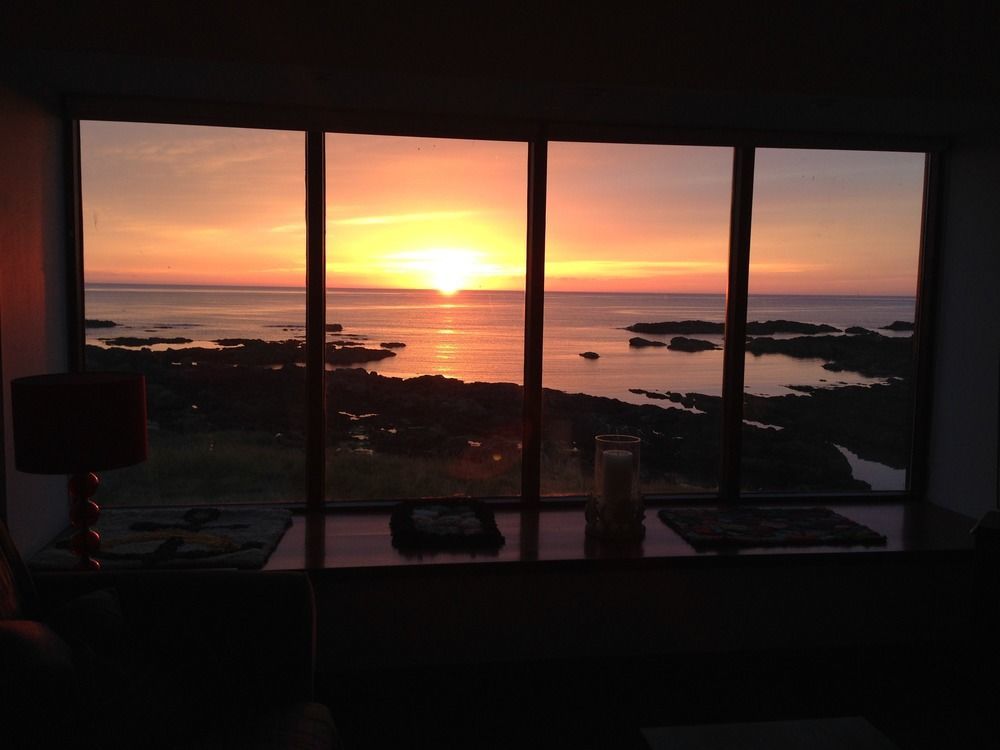 Pew With A View - Seafront Cottages Rosehearty Exteriör bild