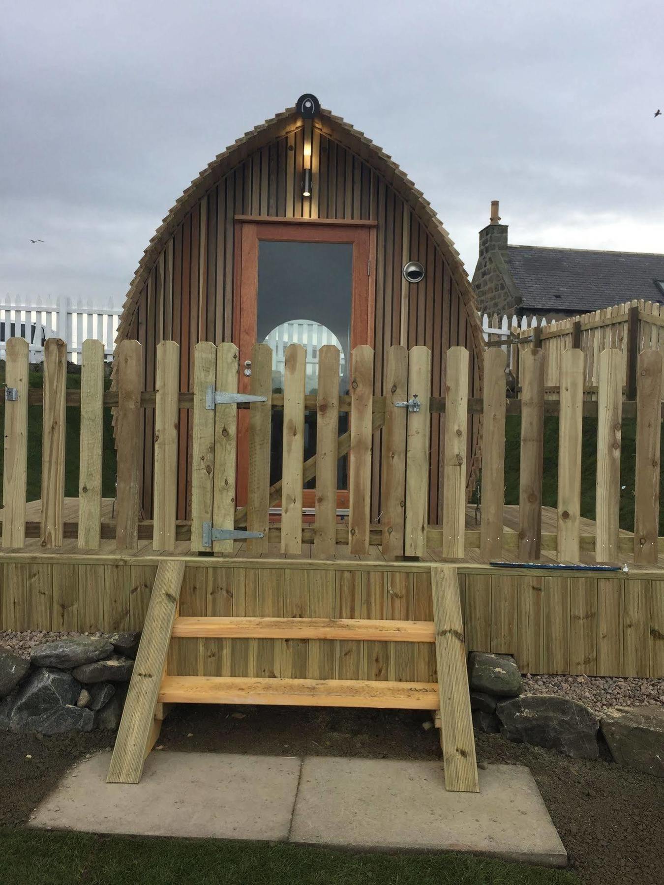 Pew With A View - Seafront Cottages Rosehearty Exteriör bild